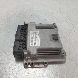 9807886180 Centralina ecu motore Peugeot 208 1.4d 50kw 8H01 2014 0281030545