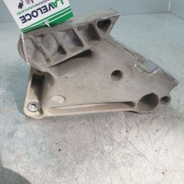 04L199207 Supporto motore...