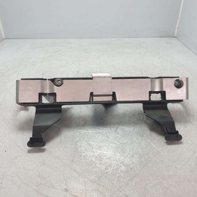 8N0011025A staffa di montaggio triangolo pericolo Audi TT 8N MK1 1.8 Turbo 20V 225 CV 4X4 2001