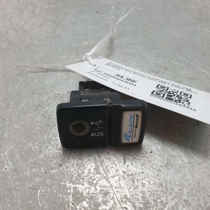 156098996 connettore interfaccia ingresso AUX USB blue&me Alfa Romeo Mito 955 1.3 MJT 95CV 2012-18