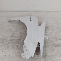 Parafango fianchetto ant dx Toyota Prius XW30 Ibrid 1.8 HSD 73 KW 99 CV 2009-15 imperfezione
