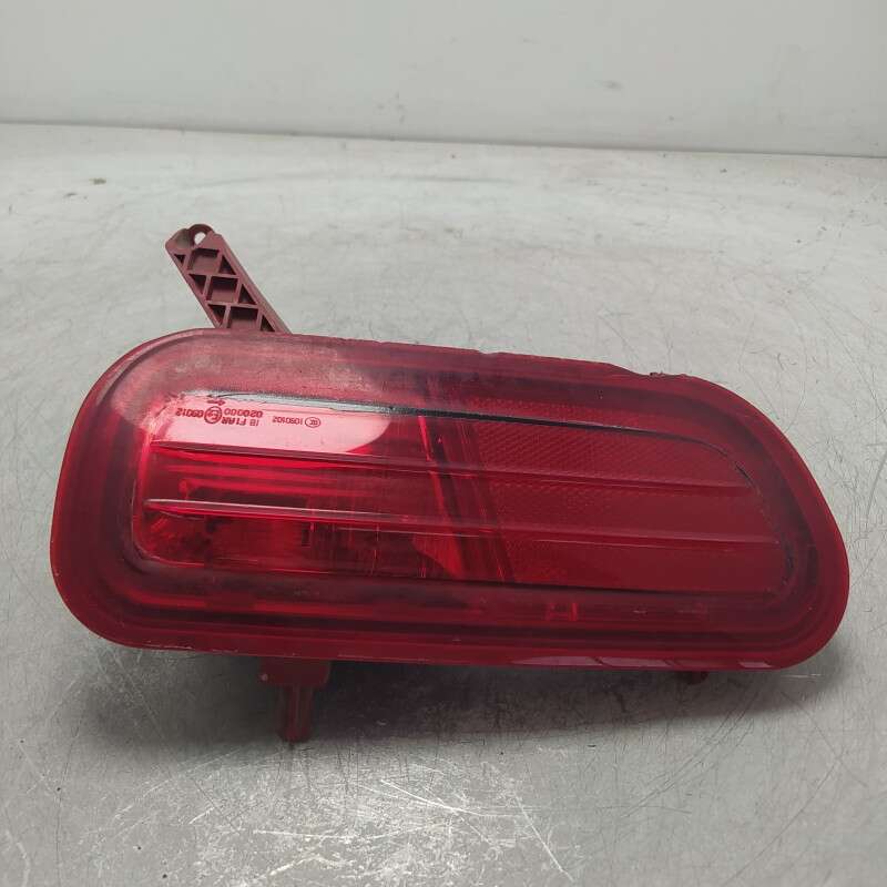 9684068680 fanalino fendinebbia paraurti Peugeot 5008 MK1 Suv 2009-16 posteriore sinistra un sostegno danneggiato