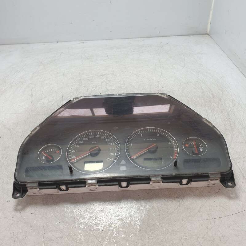 8673268 quadro strumenti contrachilometri Volvo XC90 2.4 D 2004