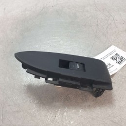 74271-47060 Interruttore pulsante alzavetro post dx Toyota Prius XW30 Ibrid 1.8 HSD 73 KW 99 CV 2009-15