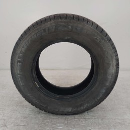 215/75R16C Gomma Michelin...