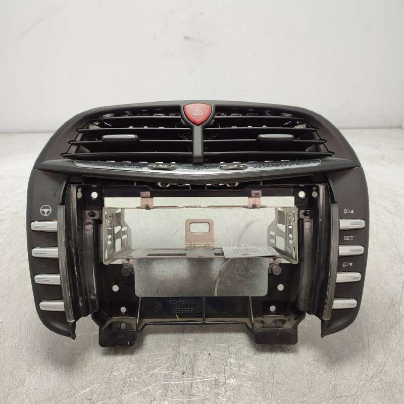 7354775810 plancia bocchette aerazione cruscotto Lancia Delta 3° serie 1.6 MJT 88 KW 2010 pultanti multifunzioni