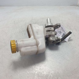 Y24158 Bosch pompa freni con vaschetta Lancia Delta 3° serie 1.6 MJT 88 KW 2010 