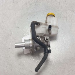 Y24158 Bosch pompa freni...