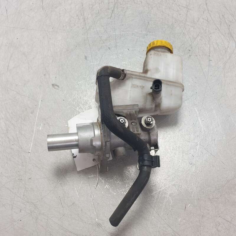 Y24158 Bosch pompa freni con vaschetta Lancia Delta 3° serie 1.6 MJT 88 KW 2010