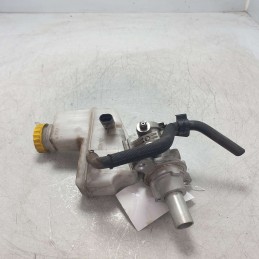 Y24158 Bosch pompa freni con vaschetta Lancia Delta 3° serie 1.6 MJT 88 KW 2010 