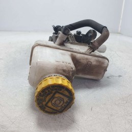 Y24158 Bosch pompa freni con vaschetta Lancia Delta 3° serie 1.6 MJT 88 KW 2010 