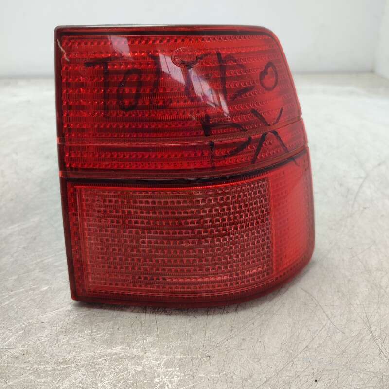 1L0945112E faro fanale stop Seat Toledo 1L 1991-98 posteriore destro esterno Hella