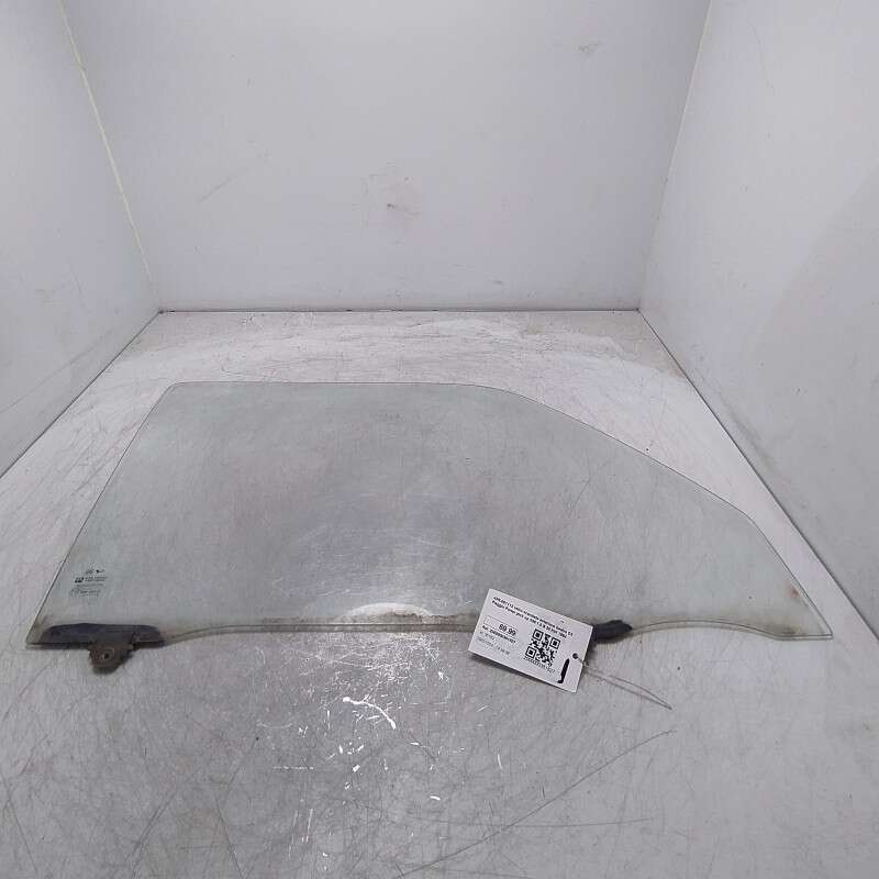 613647 vetro scendete anteriore destro DX Piaggio Porter pick up 235 1.0 B 33 KW 1994