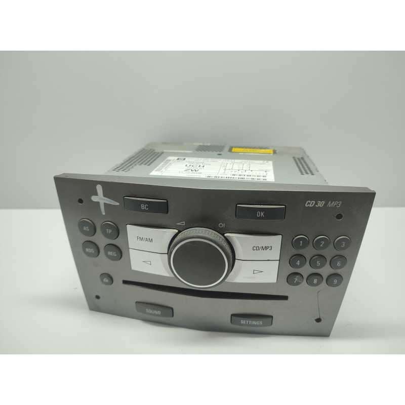 AUTORADIO STEREO LETTORE CD MP3 GRUNDIG OPEL CORSA D 13251048
