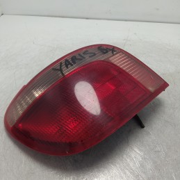 815600D010 Stop fanale posteriore SX Toyota Yaris I serie XP10/A 1999-05 SENZA PORTALAMPADE