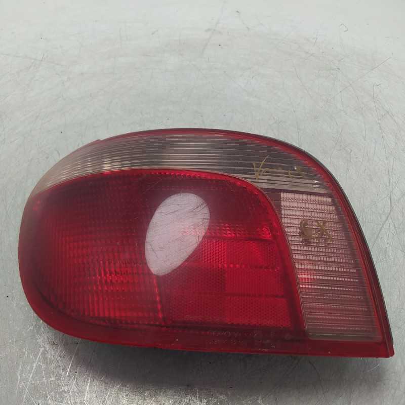 5308701L faro fanale stop Toyota Yaris MK1 1999-05 posteriore sinistro SX Koito