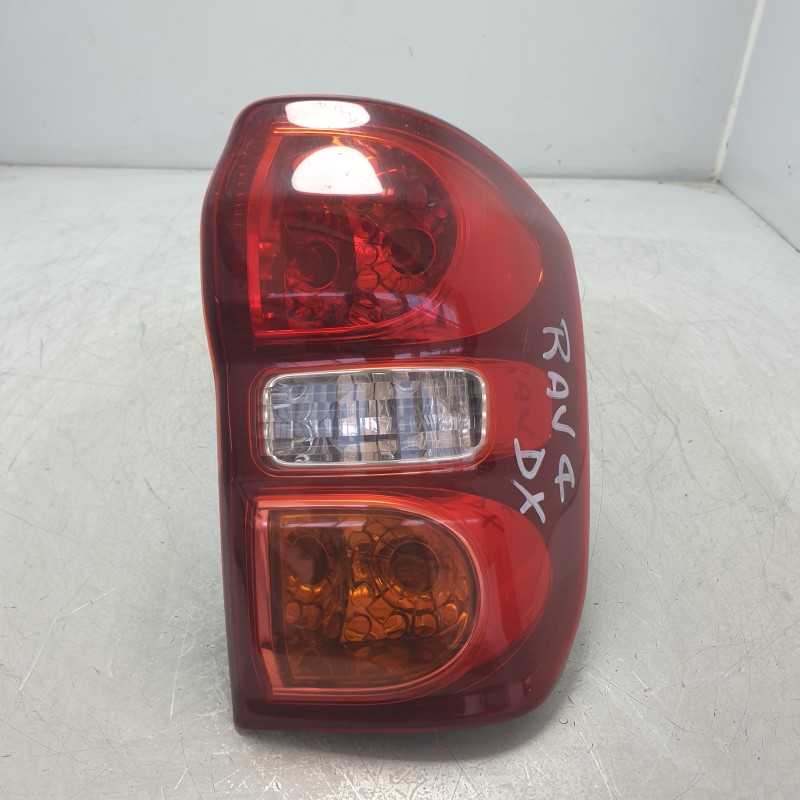 8155142040 faro fanale stop Toyota 4 Rav 2000-06 posteriore destro DX