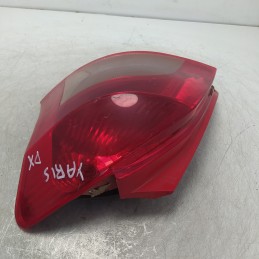815510D110 faro fanale stop Toyota Yaris MK2 2006 posteriore DX destro