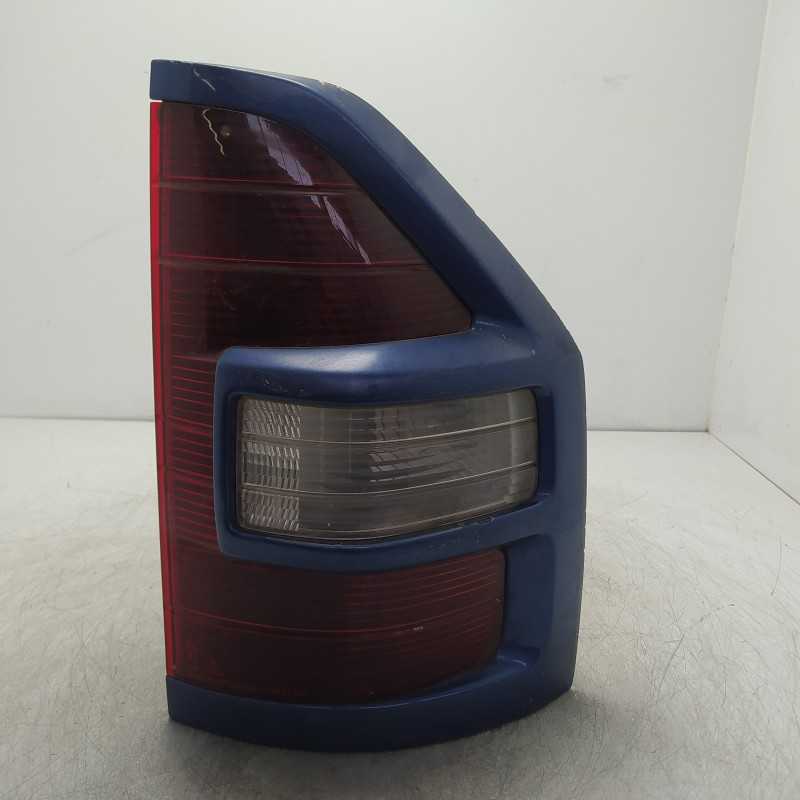 7440 faro fanale stop Mitsubishi Pajero V60 1999-06 posteriore DX destro cornice blu