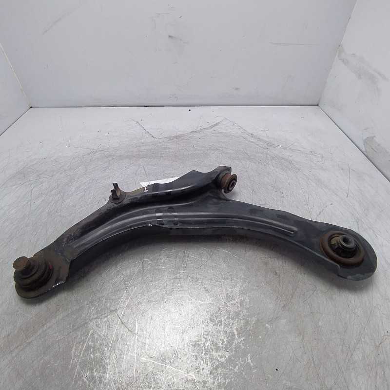 8200679063 Braccio oscillante sospensione ant sx Renault Megane 1.5d 78kw K9KP7 2007