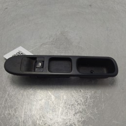 6554QK pulsantiera interruttore alzavetro Peugeot 207 1.4 8V 54 KW 5P GPL 2009 anteriore DX destro
