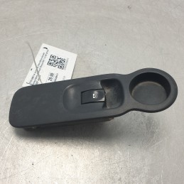 7701058144 pulsante interruttore alzavetri alzacristallo Renault Modus MK1 1.2 16V 55 KW 2007 ant DX