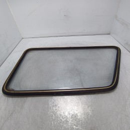 Vetro fisso posteriore DX Innocenti Mini 650cc 23 KW 1987