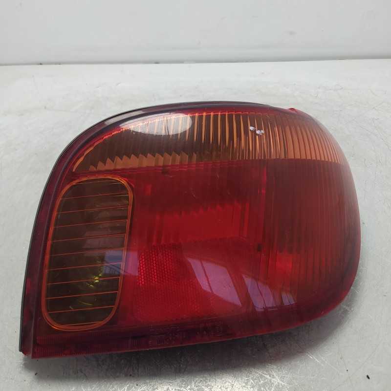 8155052280 faro fanale stop Toyota Yaris 2003-05 posteriore DX destro