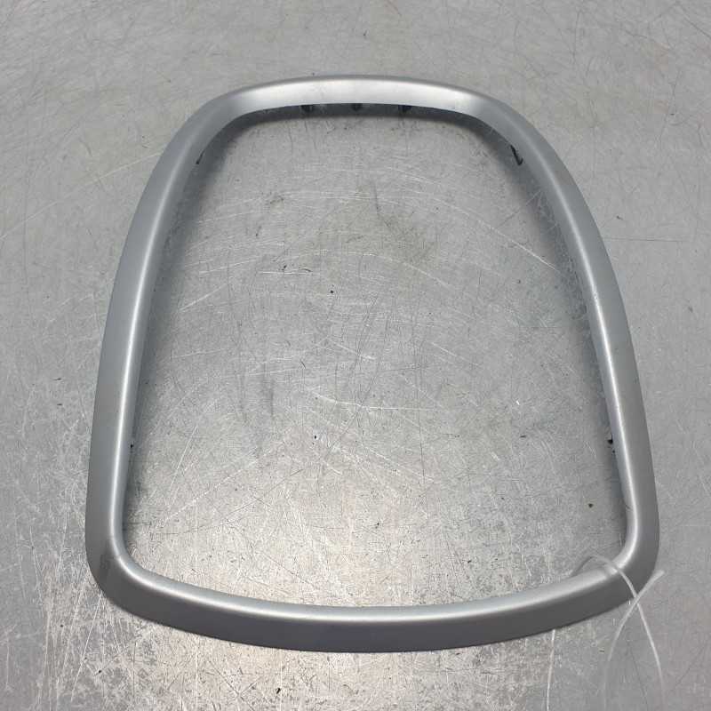 9652089677 cornice console centrale Peugeot 207 1.4 8V 54 KW 5P GPL 2009 cruscotto