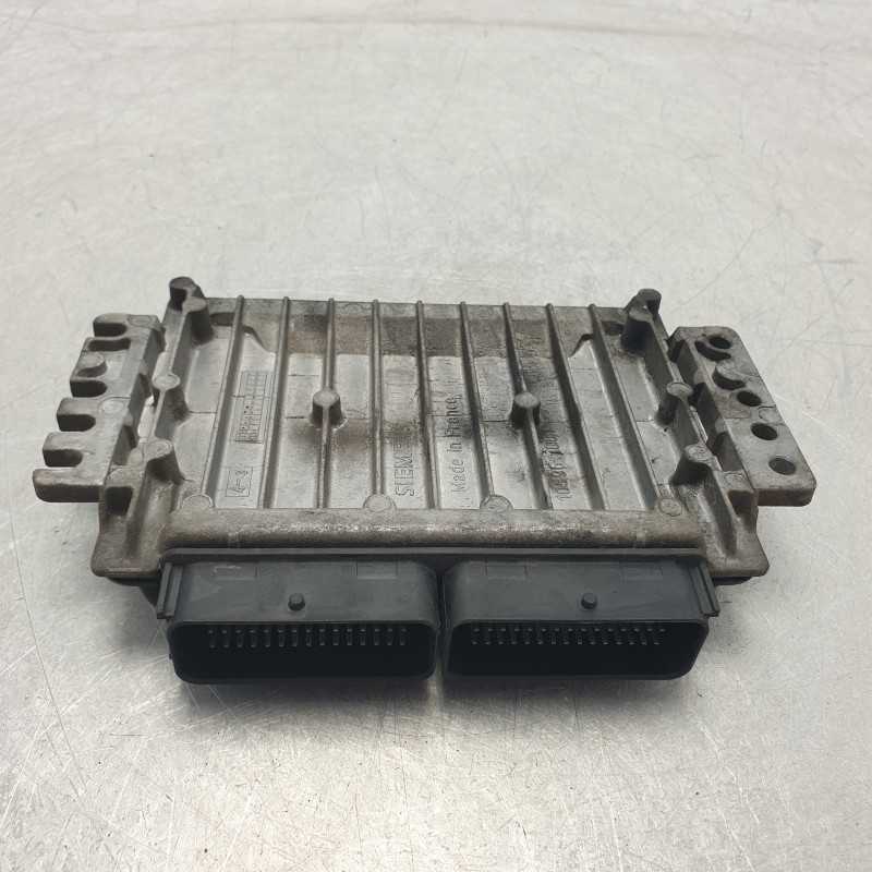 8200162378 centralina ecu modulo controllo motore Renault Clio MK2 1.2 B 2003 Siemens