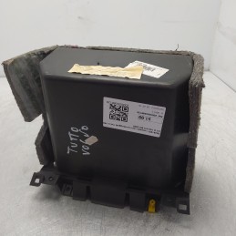 29491937 cassetto vano portaoggetti Volvo V50 2.0 D 100 KW 6M 2005