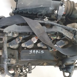 Motore compreso di cablaggio Toyota Yaris XP9F 1.3 benz 74kw 1NRFE 2010