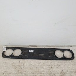 MASCHERINA ANTERIORE FIAT 850 PULMINO 1974-77 USATA CON PICCOLE IMPERFEZIONI 
