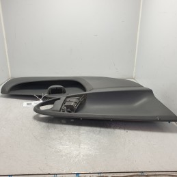 67612-0H010 67778-0H020 Pannello portiera anteriore sinistro Peugeot 107 Toyota Aygo 2013