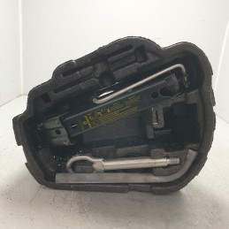 1JE012115B kit attrezzi cric martinetto ruota scorta Volkswagen Fox 1.4 tdi 75cv 2005