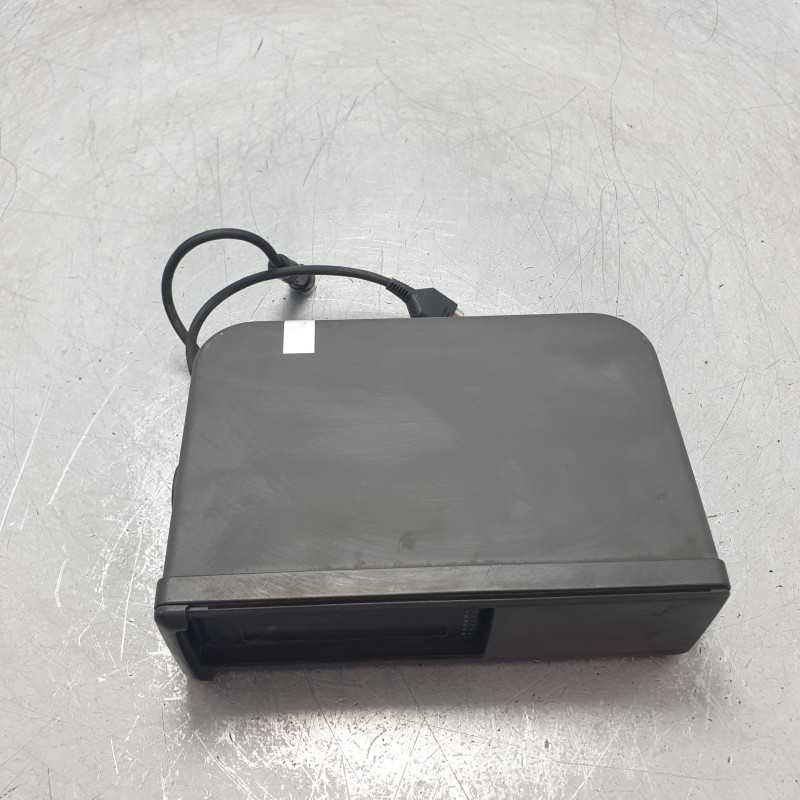 60670601 Caricatore navigatore cd Alfa Romeo 166 2.4d 110kw 841C000 2003 6561104091