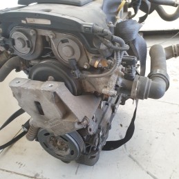 Motore nudo Opel Corsa D 1.2benz 63kw A12XER 2011 privo di frizione impianto bosch