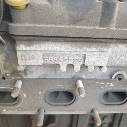 Motore nudo Opel Corsa D 1.2benz 63kw A12XER 2011 privo di frizione impianto bosch