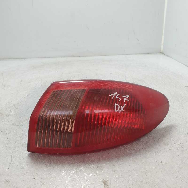 46556347 faro fanale stop Alfa Romeo 147 2000-10 posteriore DX destro esterno