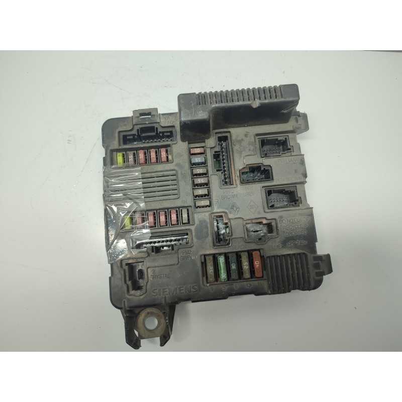 CENTRALINA SCATOLA FUSIBILI BODY COMPUTER RENAULT MEGANE MK2 1.5 DCI 8200306033A
