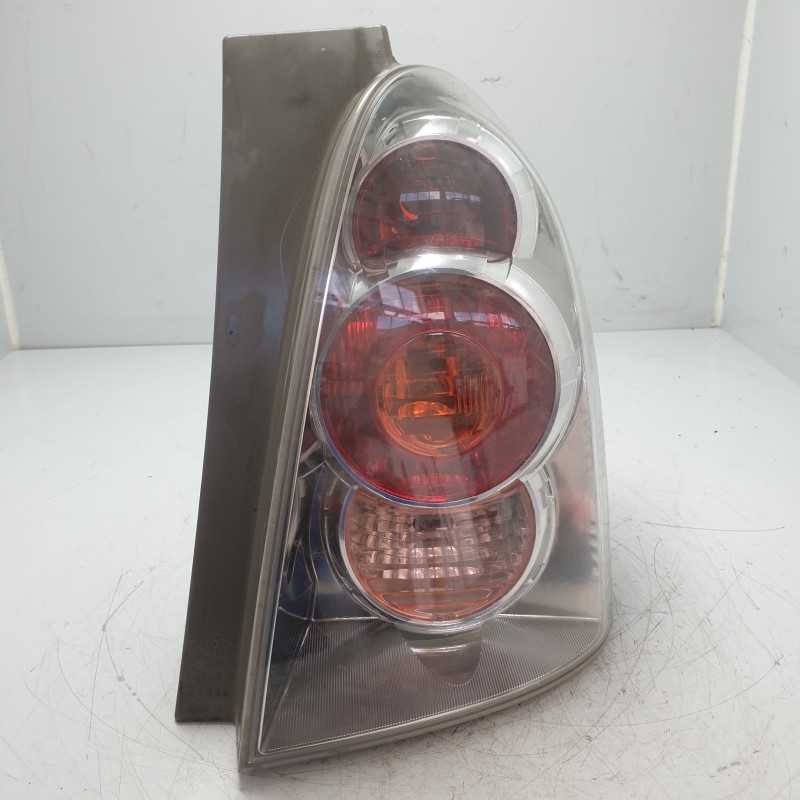 815510F020 faro fanale stop Toyota Corolla Verso 2.0 D4D 16V 85 KW 2004 posteriore DX destro