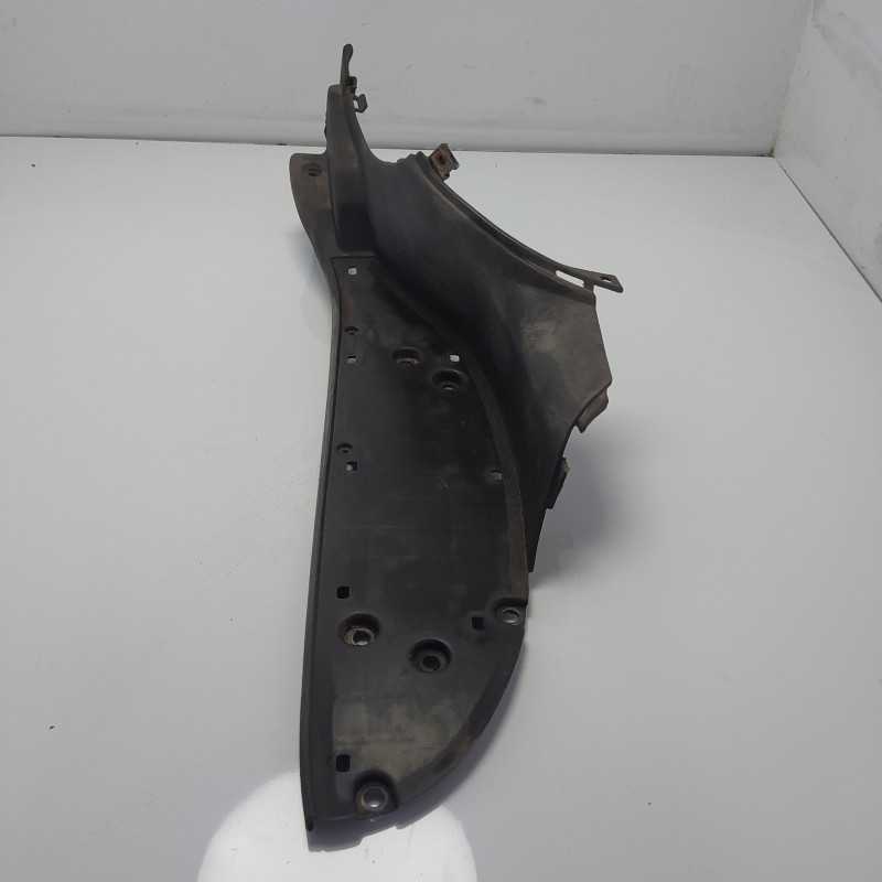 DIS103231 carena laterale pedana Aprilia Scarabeo 200cc 1999-04 ZD4SD DX destra