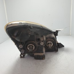 811700F010 faro fanale proiettore Toyota Corolla Verso 2.0 D4D 16V 85 KW 2004 anteriore SX sinistro da lucidare