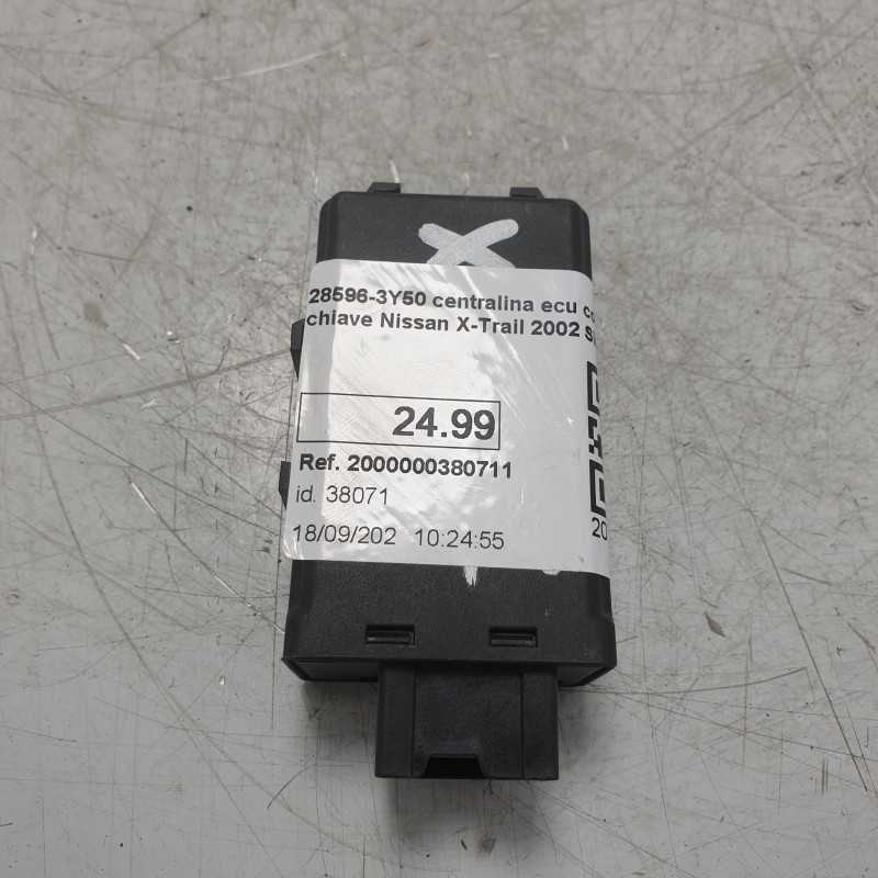 28596-3Y50 centralina ecu comando senza chiave Nissan X-Trail 2002 Siemens