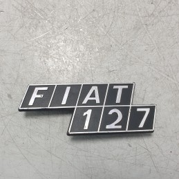 4449296 scritta logo Fiat 127 1971-86 in plastica fondo magazzino