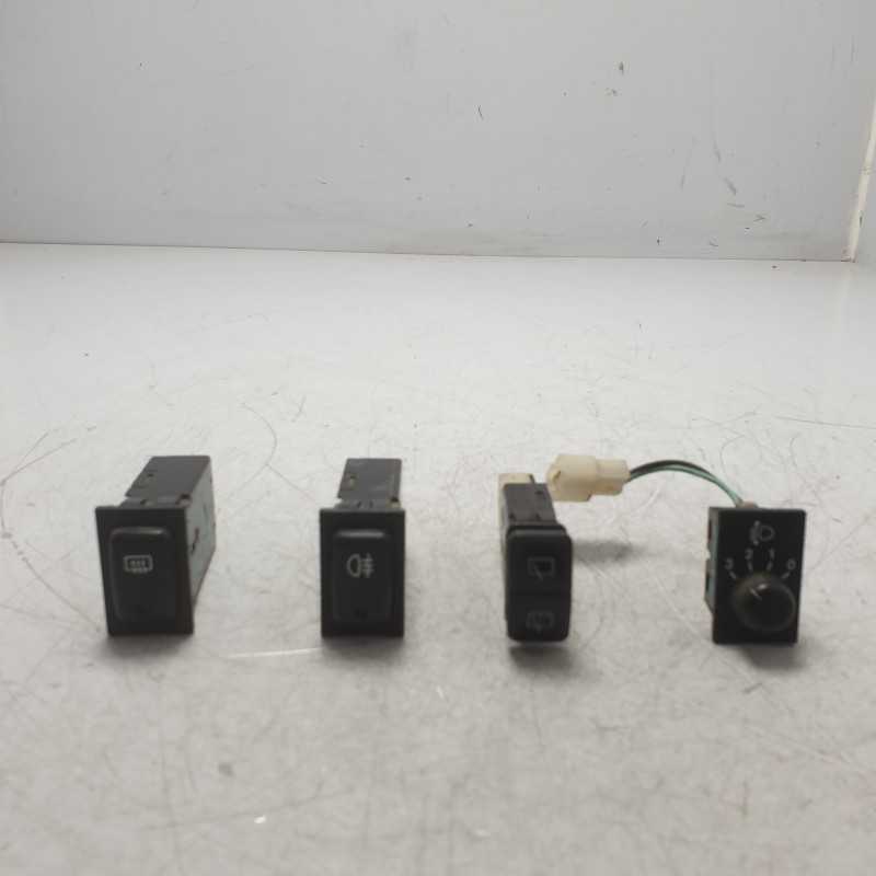 37860-70F00-000 serie x4 pulsanti interruttori Suzuki Alto MK3 1995-02 tergilunotto sbrinalunotto retronebbia regolazione fari
