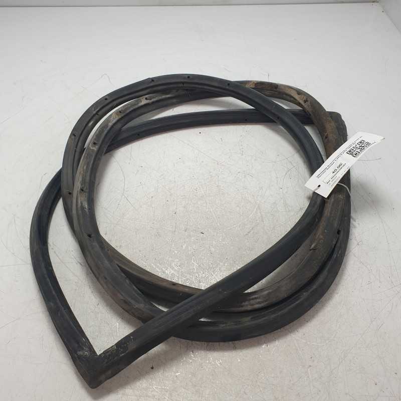MB320056 Guarnizione porta portiera post dx Hyundai Galloper II 4X4 2.5TD 1997-03