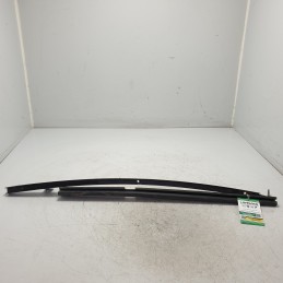 04728932 Guide vetro portiera post dx Jeep Cherokee I XJ 2.5TD 4X4 1978-01