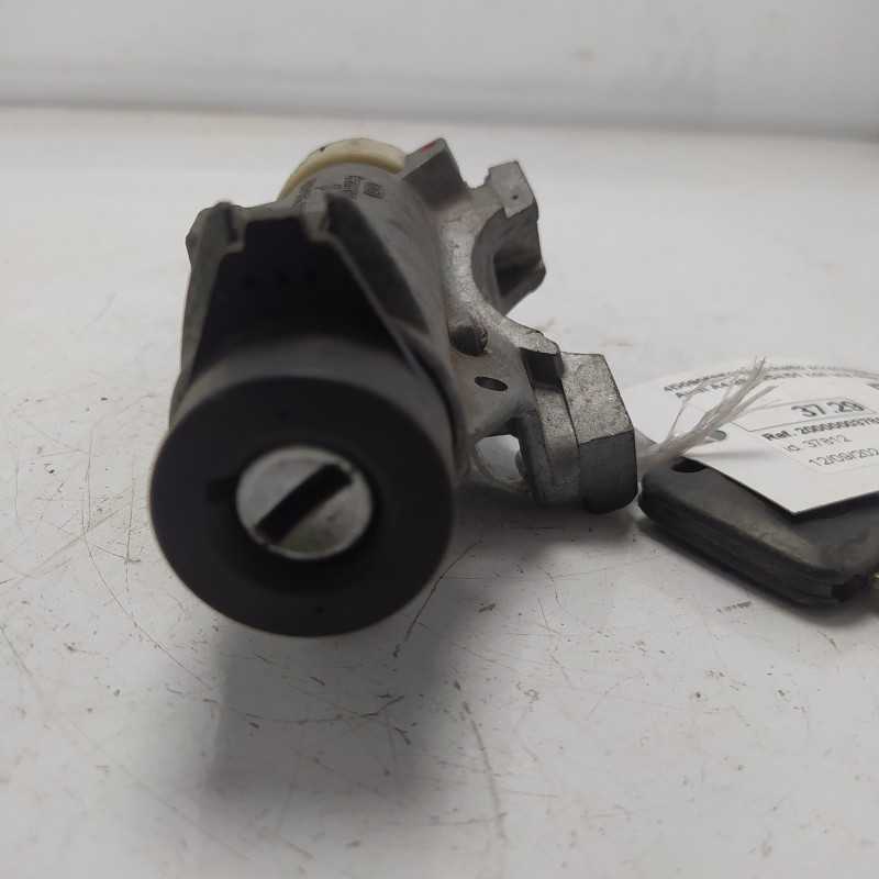 4D0905851 blocchetto accensione avviamento Audi A4 B5 1994-01 con una chiave