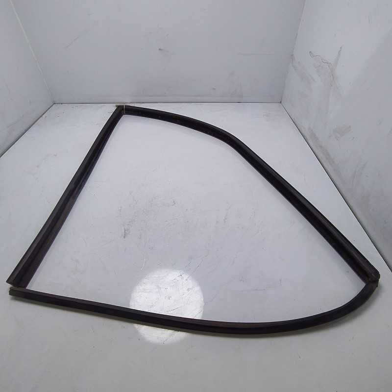97144422 Guarnizione guida vetro interno ant sx Opel Frontera A 4X4 1992-98
